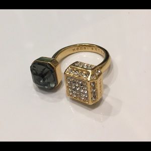 Henri Bendel ring (100% authentic)