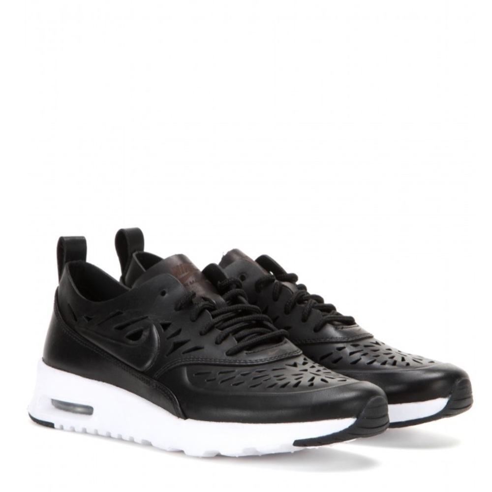 Nike Air Max Thea Joli Cut Out | Black | sz 7.5