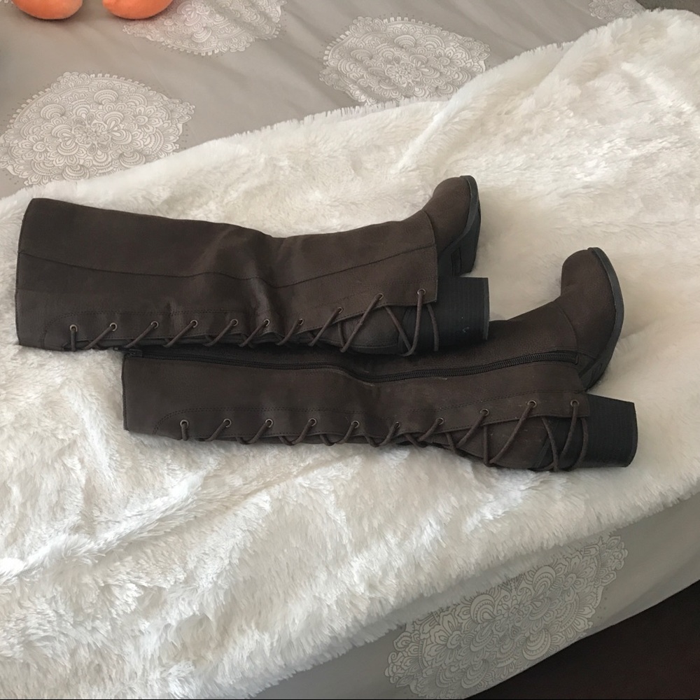 Truffle brown boots