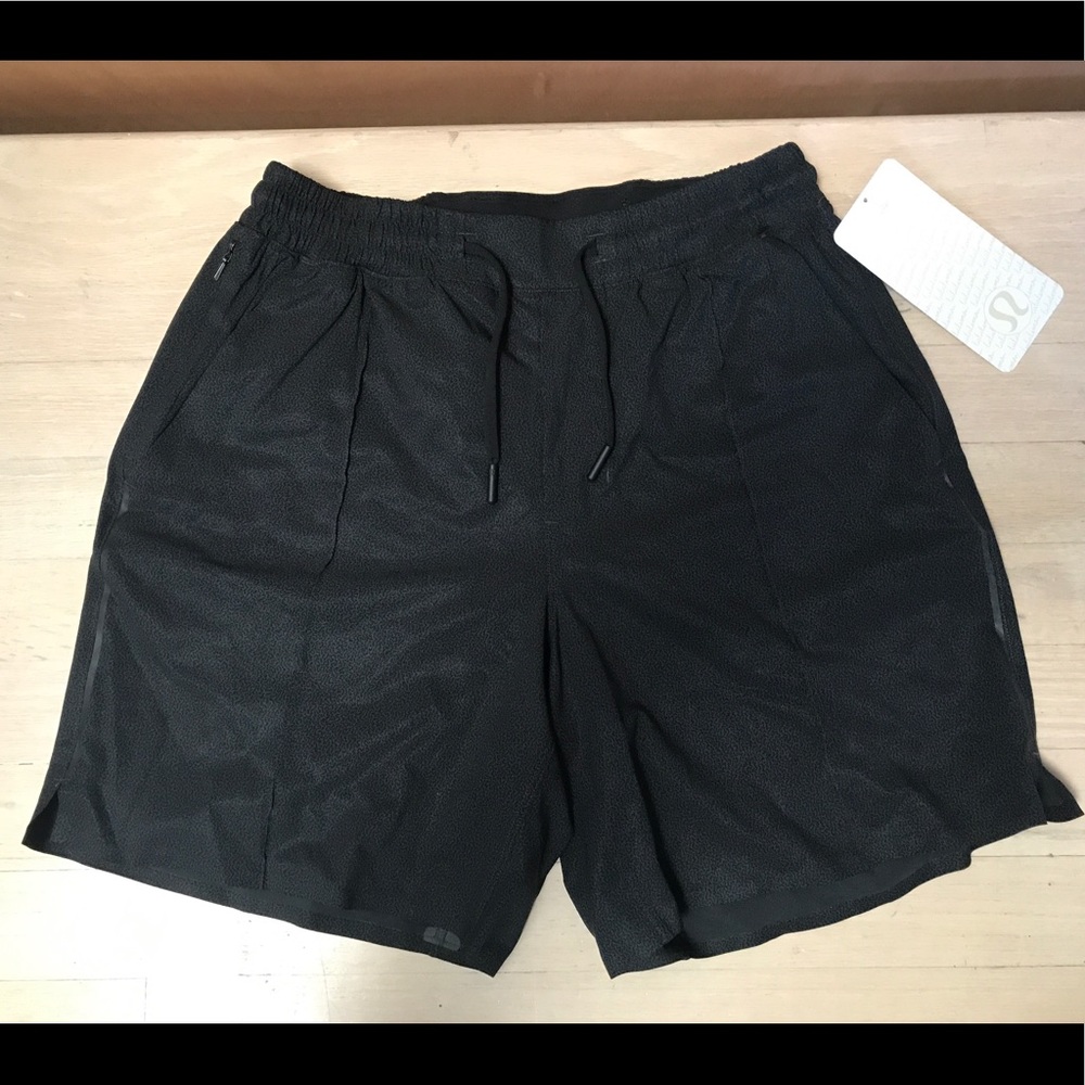 Lululemon Men's R.A.D. Short - Size Small