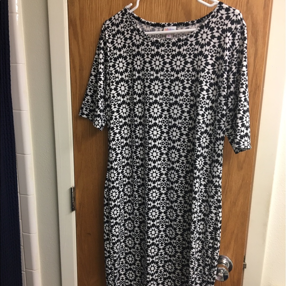 Black and white Lularoe Julia dress