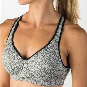 Nike 34DD high support bra
