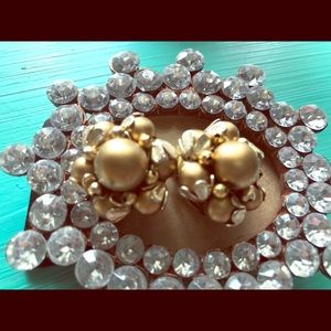 Vintage clip gold earrings