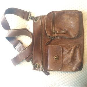 Roots (Canadian) brown leather purse