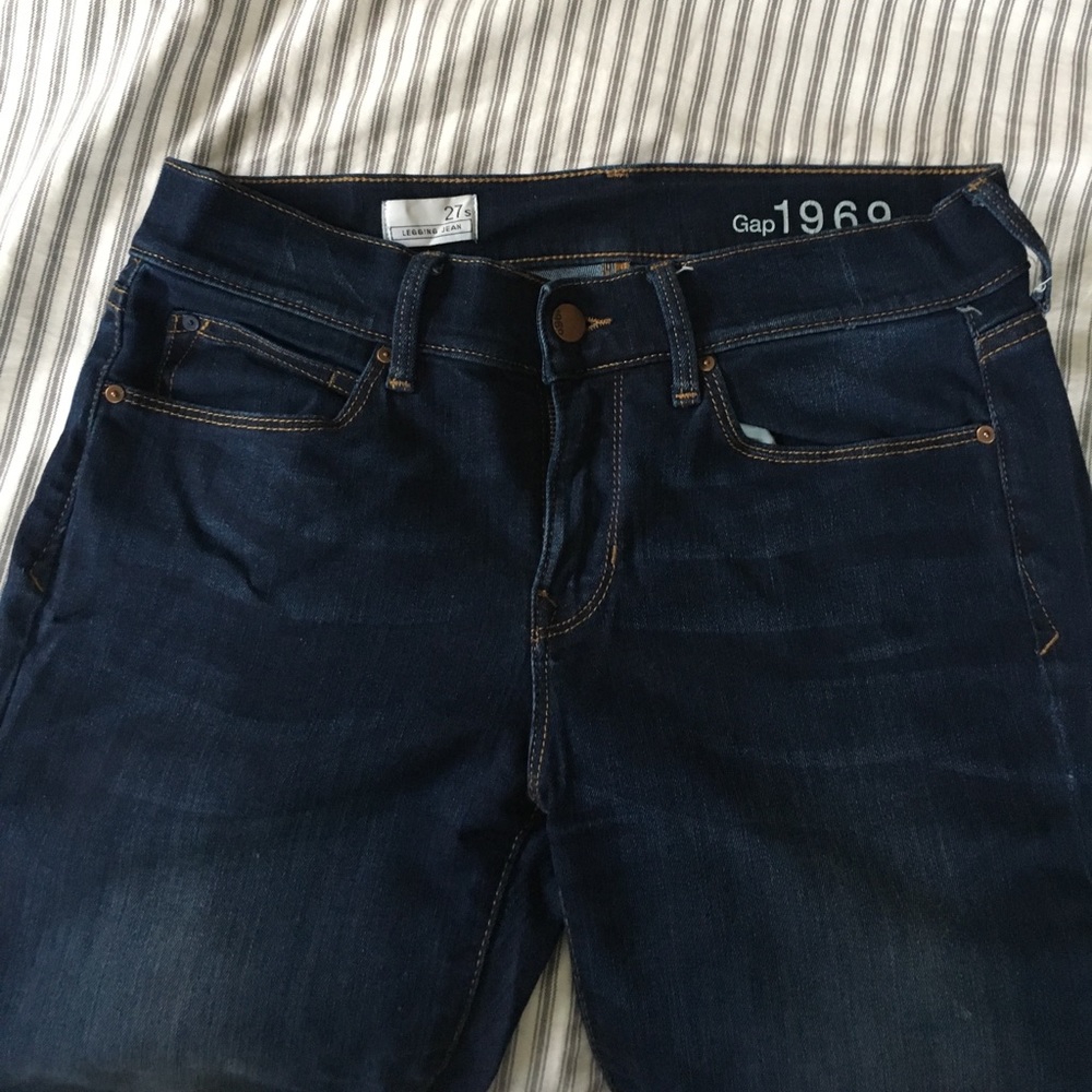 Dark wash GAP legging jeans size 27 waist