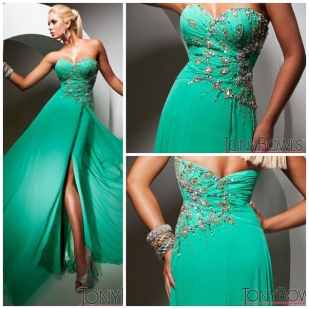 Tony Bowls Green Strapless Sweetheart Prom Dress