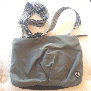 Lululemon purse