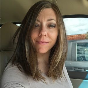 Meet your Posher, Dena