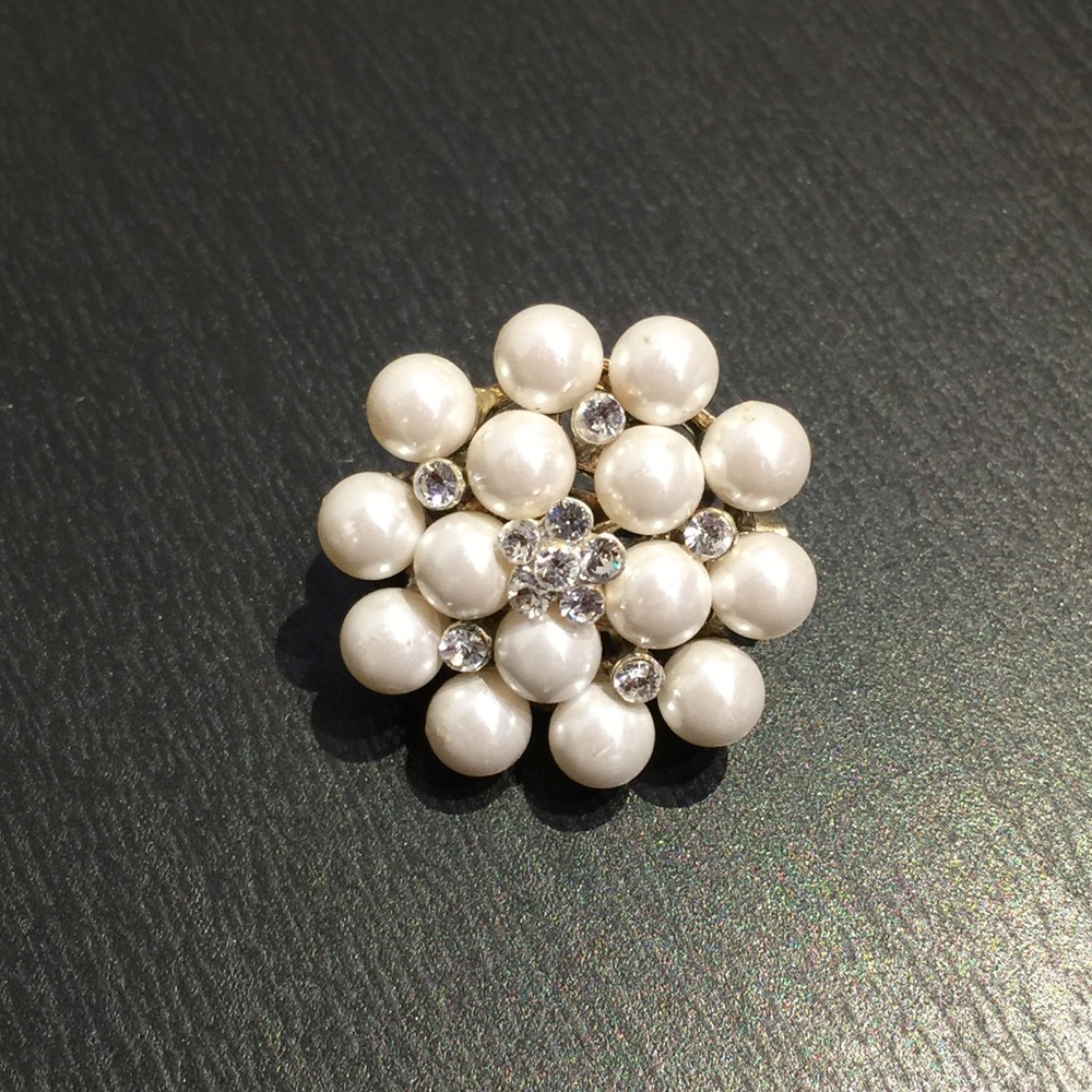 Faux pearl and rhinestone brooch