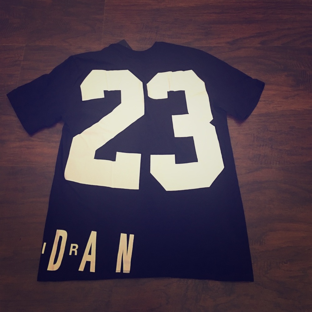Men's Jordan top