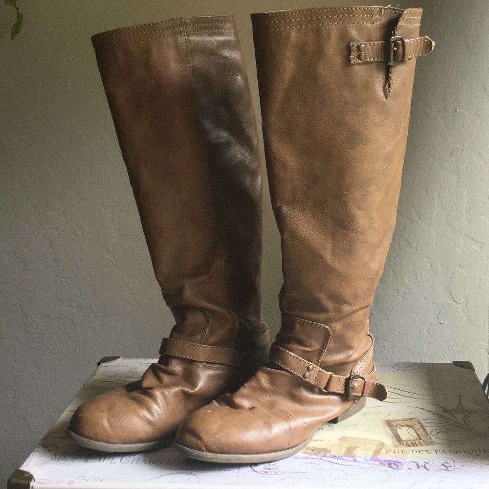 Mossimo Flat Brown Boots