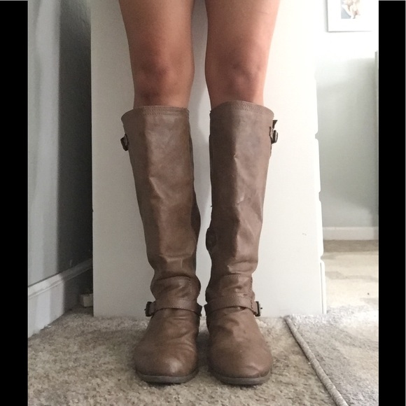 Mossimo Flat Brown Boots - Picture 5 of 8