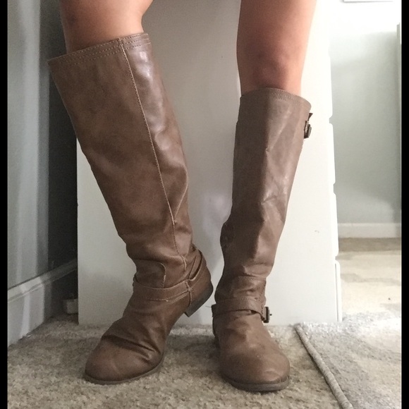 Mossimo Flat Brown Boots - Picture 6 of 8