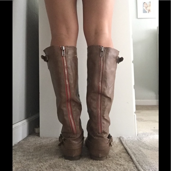 Mossimo Flat Brown Boots - Picture 8 of 8