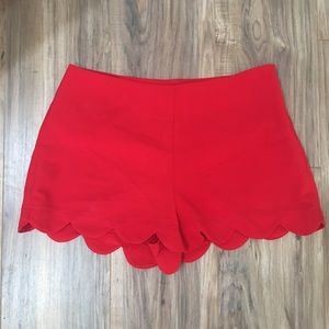 Red scallops shorts