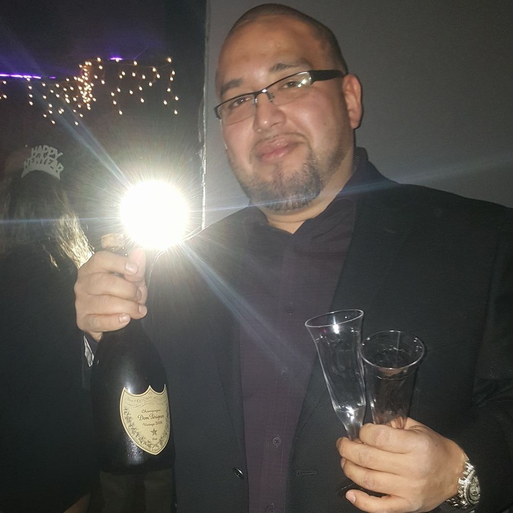 Meet your Posher, Alvaro