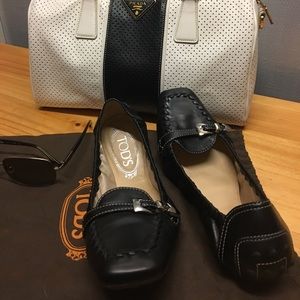 Tod's Black Driving Shoes Flats