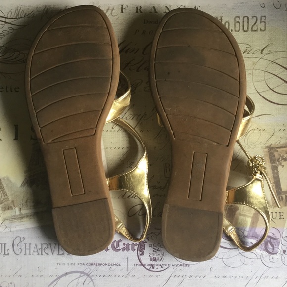 Shiekh Gold Strappy Sandals - Picture 4 of 4