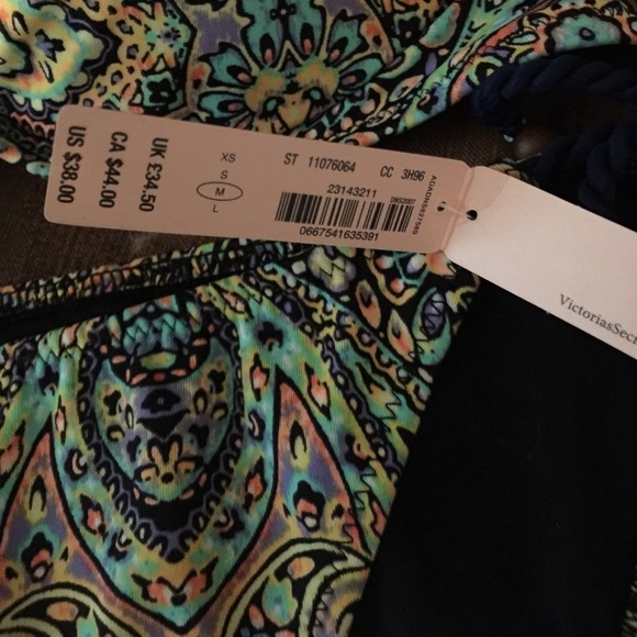 Victoria Secret bikini new with tags! - Picture 2 of 3