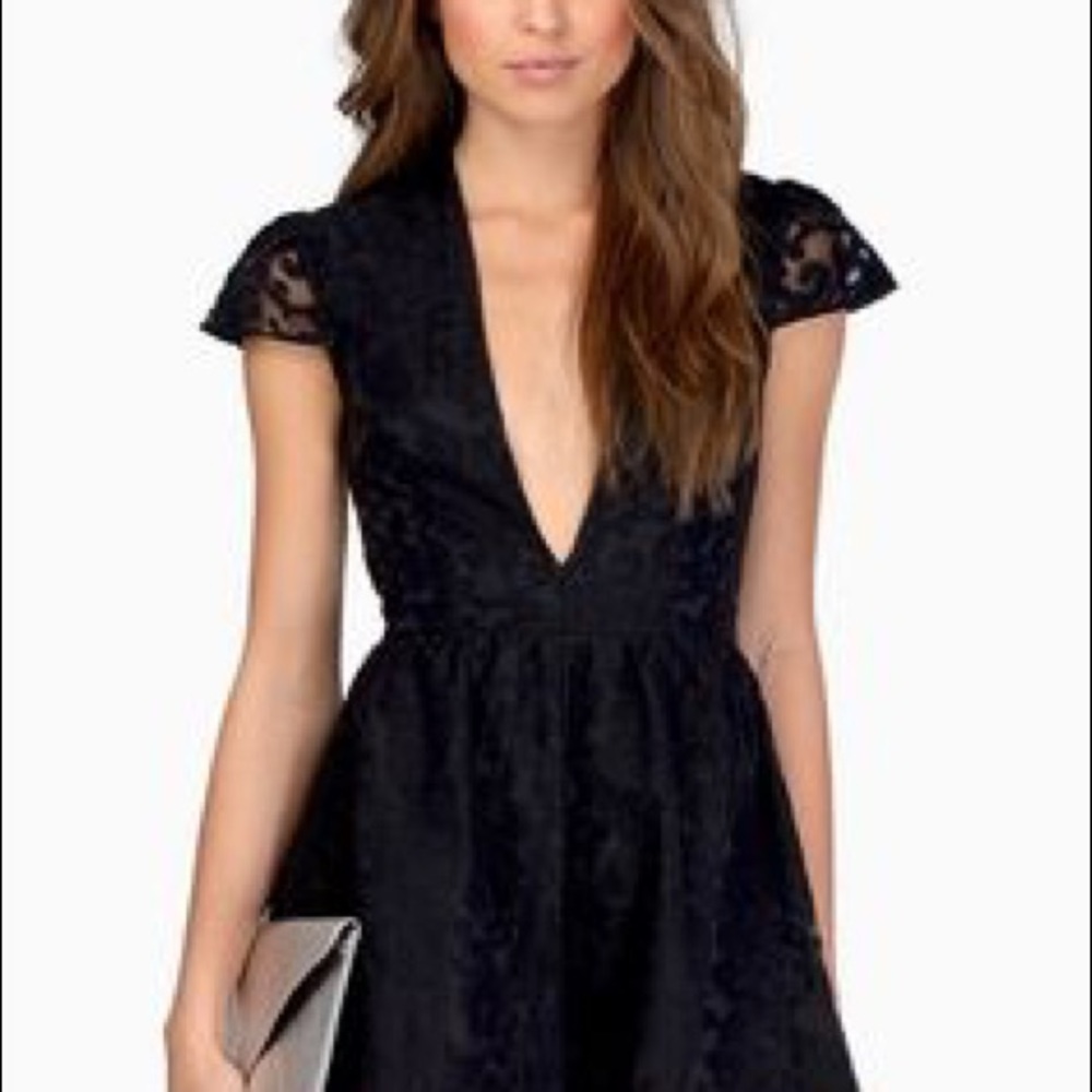 TOBI Medium Black Lace Romper