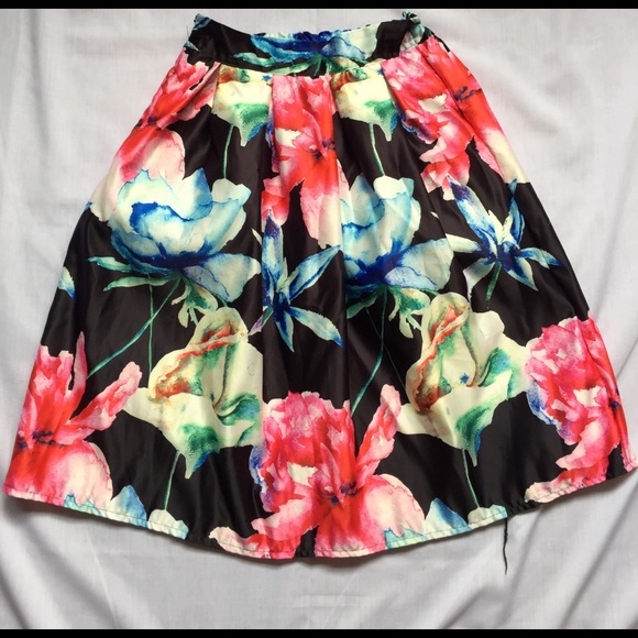 Black Floral Midi Skirt Elastic Waist - Picture 1 of 4