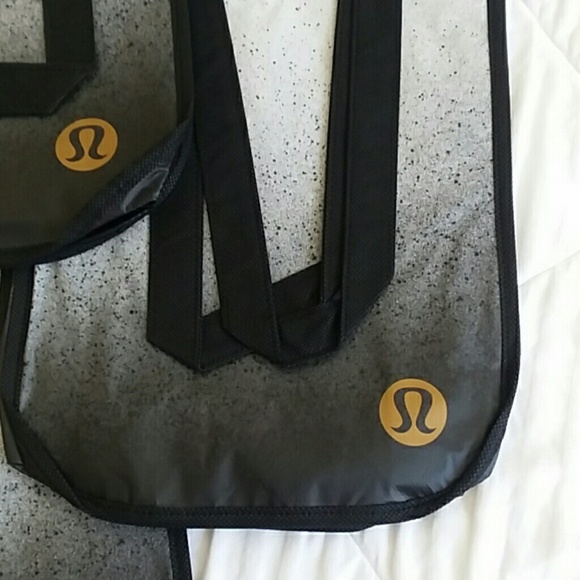 LULULEMON SMALL  BAGS. SET OF 2. - Picture 4 of 5