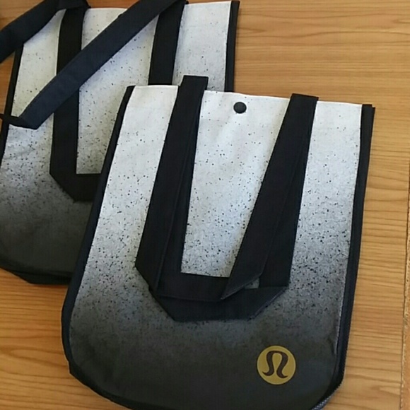 LULULEMON SMALL  BAGS. SET OF 2. - Picture 5 of 5