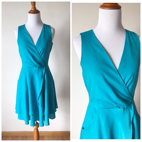 Banana Republic Dresses & Skirts - Banana Republic Turquoise Tiered Dress