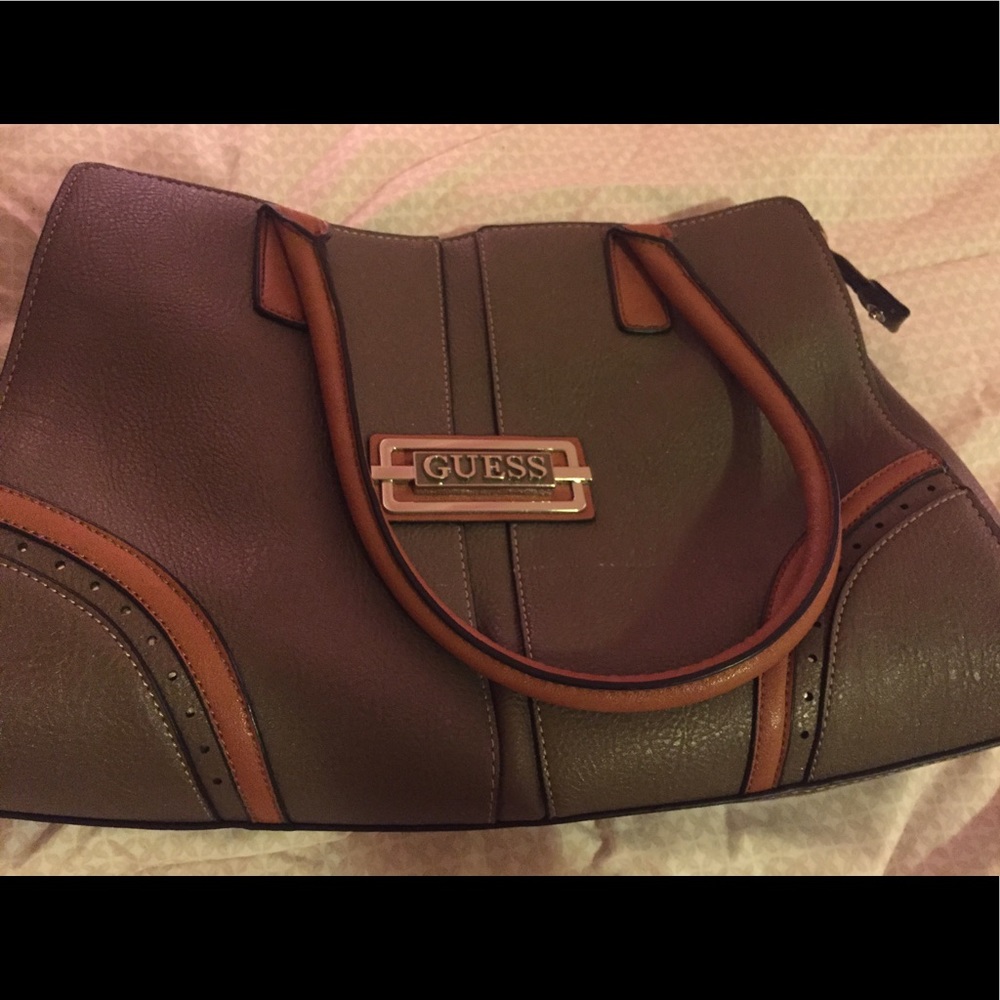 Guess purse!!