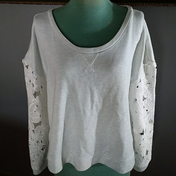 Lush Tops - Anthropologie Sweatshirt