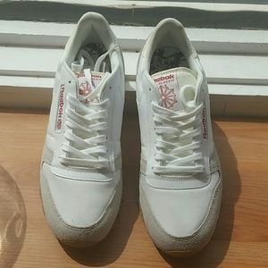Brand New White Reebok Sneakers.