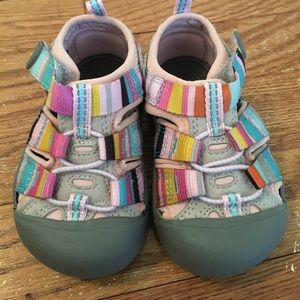 NWOT Keen Sandals