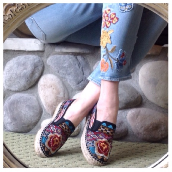 🍃💕HP NIB Johnny Was Aldorva Festival Espadrilles - Picture 5 of 8