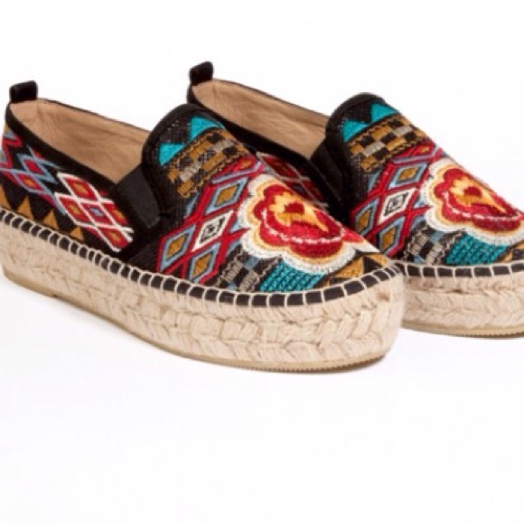 🍃💕HP NIB Johnny Was Aldorva Festival Espadrilles - Picture 3 of 8