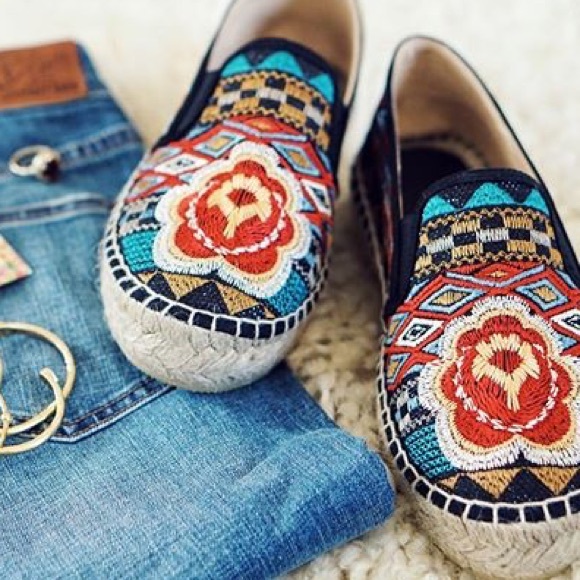 🍃💕HP NIB Johnny Was Aldorva Festival Espadrilles - Picture 2 of 8