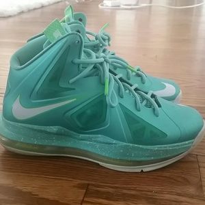 Girls Easter x10 LeBron Nike Sneakers