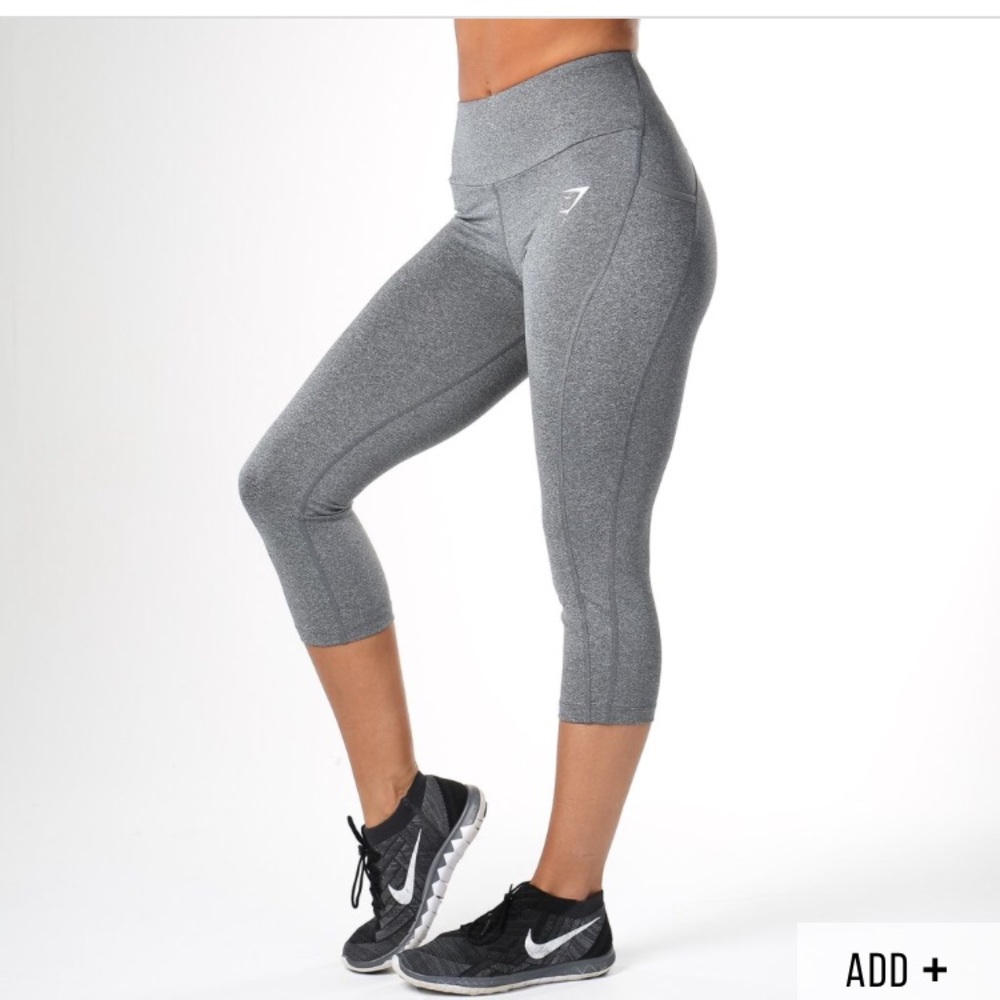 Gym shark leggings