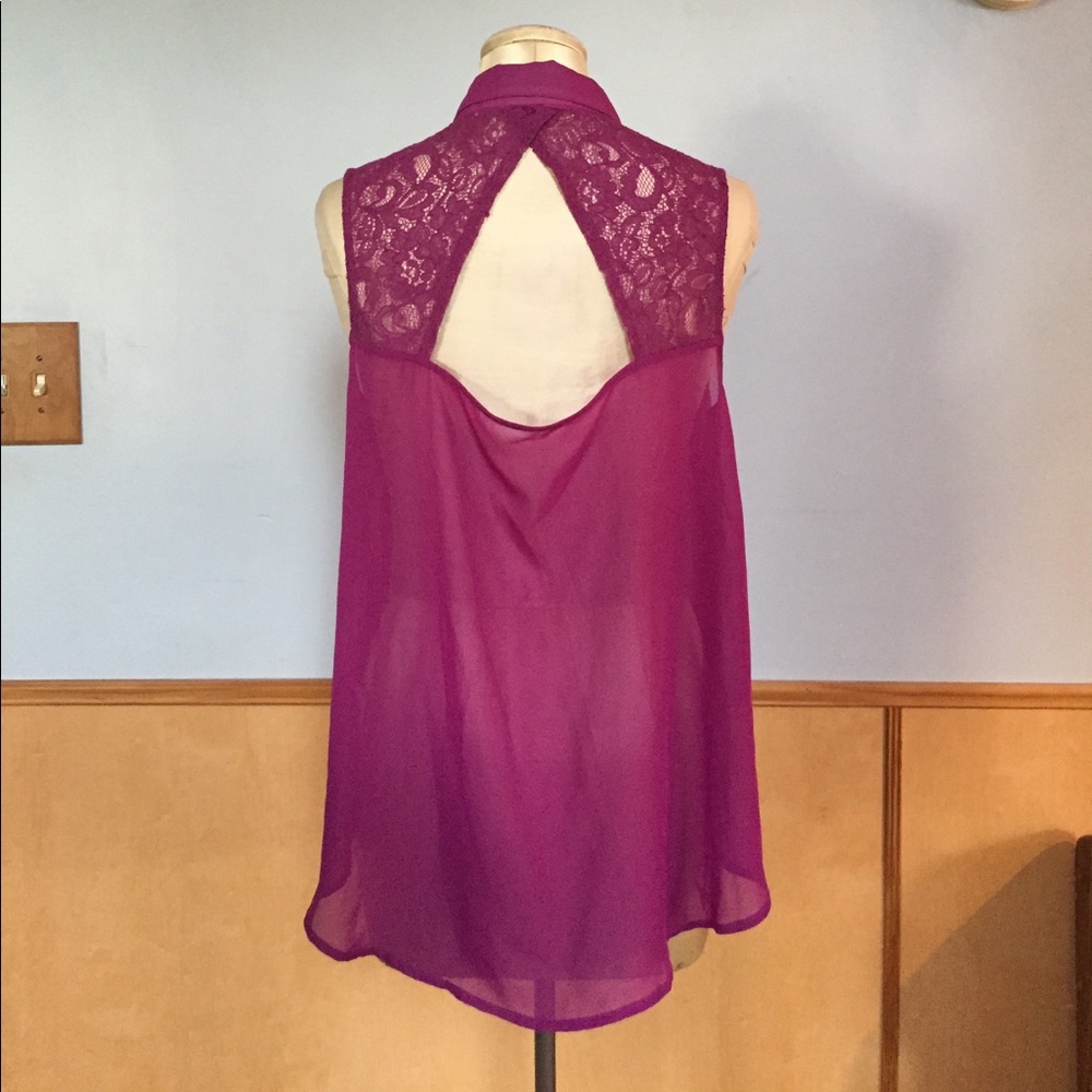 Button down top - Picture 2 of 2