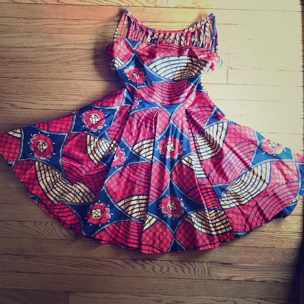 Mod Cloth Circle Skirt Dress w/ Pockets