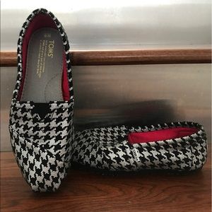 TOMS Black and White Houndstooth Classics
