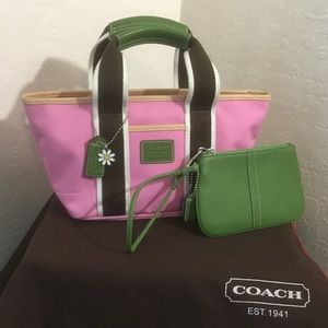 Coach RARE Hamptons Mini Lunch Tote With Wallet