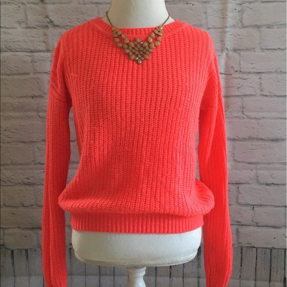 Sweaters - 🍓Vibrant Knit Sweater 🍓 perfect for fall!