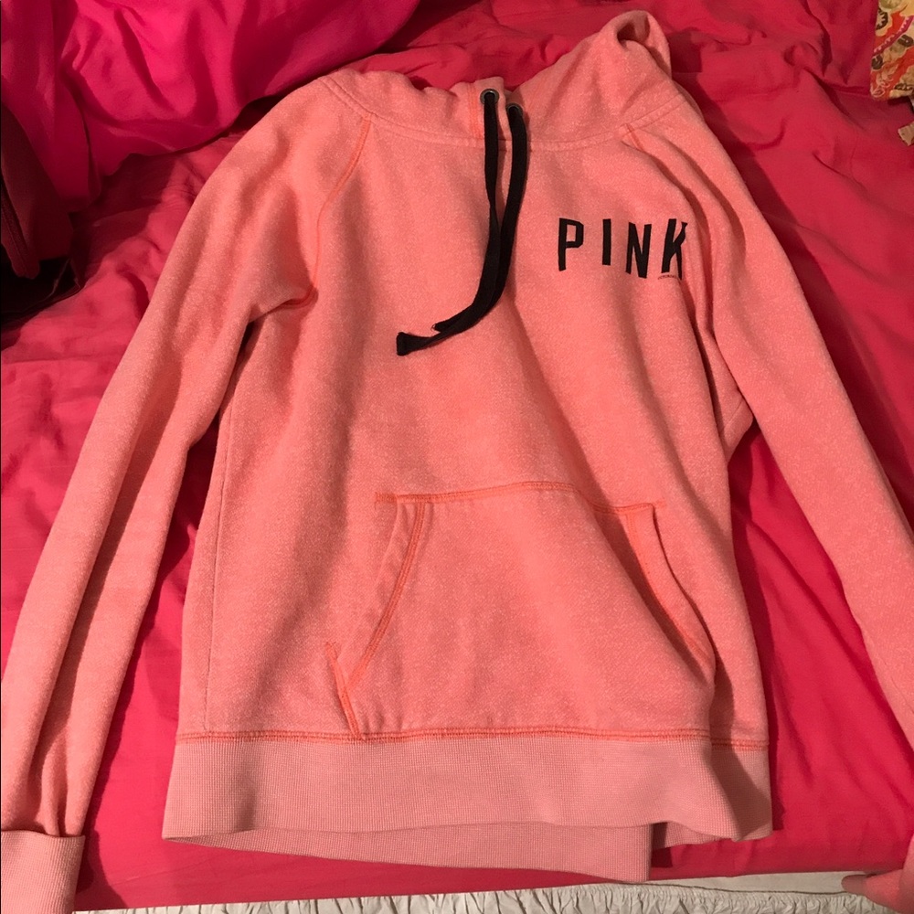 SUPER COMFY PINK HOODIE