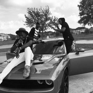 Meet your Posher, Fizzo