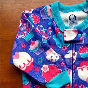 🌸Price drop! Cupcakes for bedtime