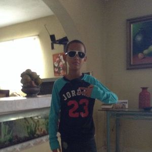 Meet your Posher, Alexis junior