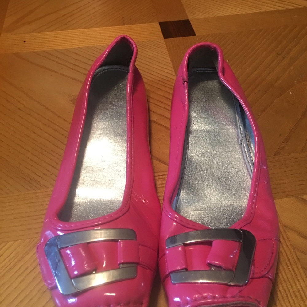 Pink Patton leather flat