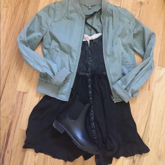 *SALE* Twill Army Green Bomber - Picture 2 of 4