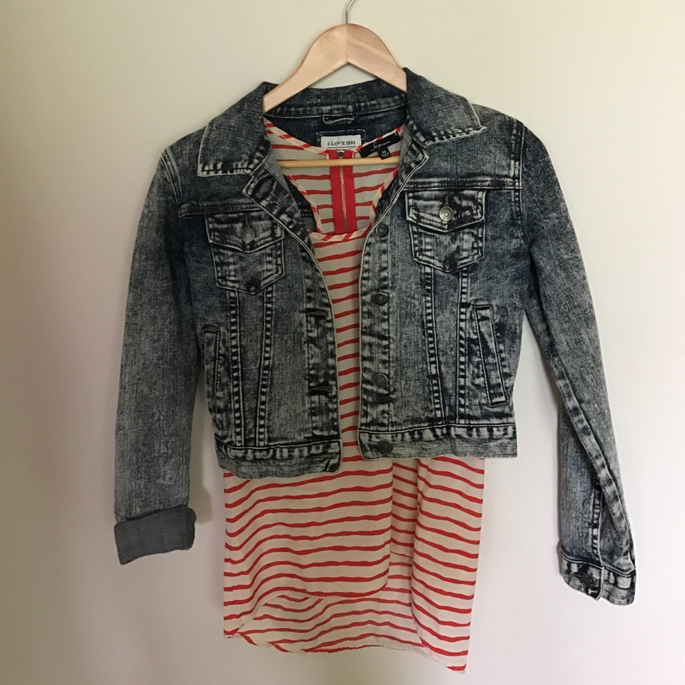 🌸Orange and cream striped blouse