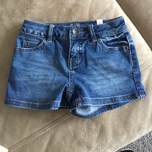 Girls 8 slim Justice jean shorts